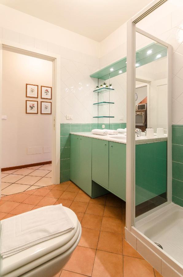 ボローニャFlat 13: Elegante E Luminoso Con Terrazzo Privatoアパートメント エクステリア 写真
